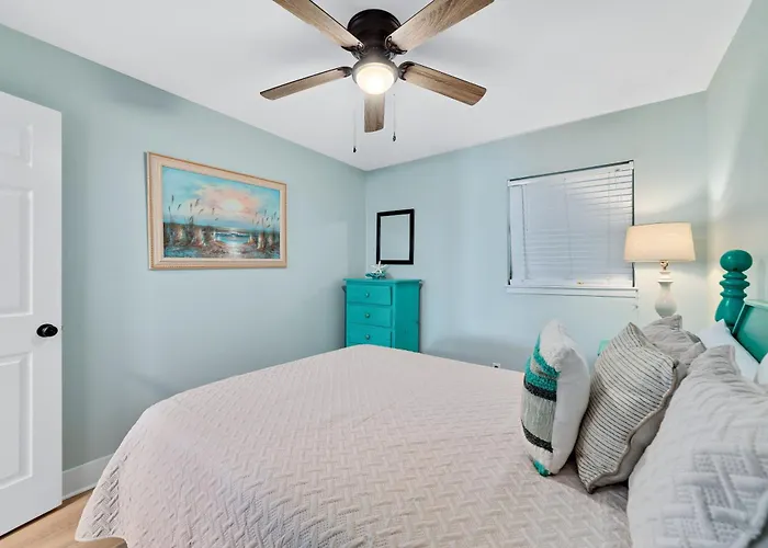 Boardwalk Apartment *