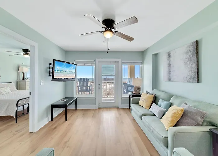 Boardwalk Apartment *